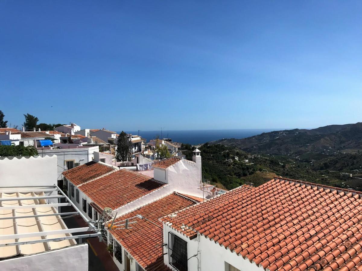 Villa Leyre`s House à Frigiliana Extérieur photo