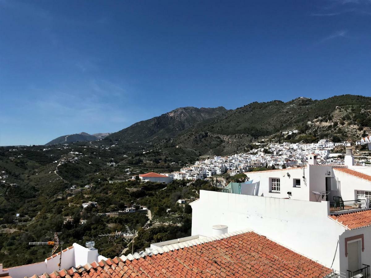 Villa Leyre`s House à Frigiliana Extérieur photo